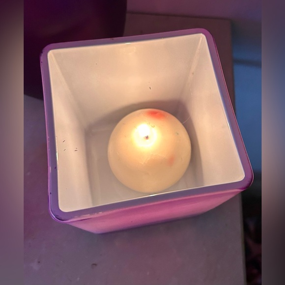 Teleflora square purple/Lavender vase and/or planter. 4.75” - Picture 6 of 16